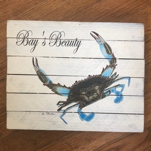 Chesapeake Bay Maryland Crab White Wooden Shabby chic Beach Decor wall Hanging - Picture 1 of 3